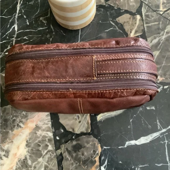 Don’t Buy on Hold Voyager Dark Brown Buffalo Leather Toiletry jack George’s